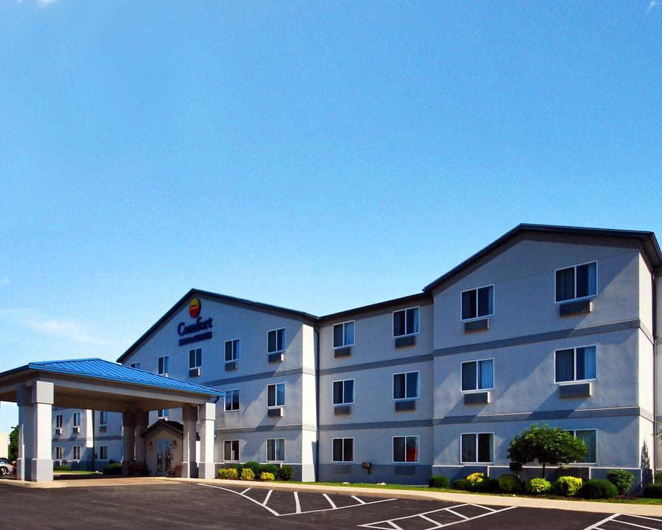 Comfort Inn & Suites Fremont Exterior photo